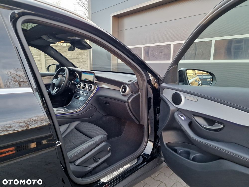Mercedes-Benz GLC - 25