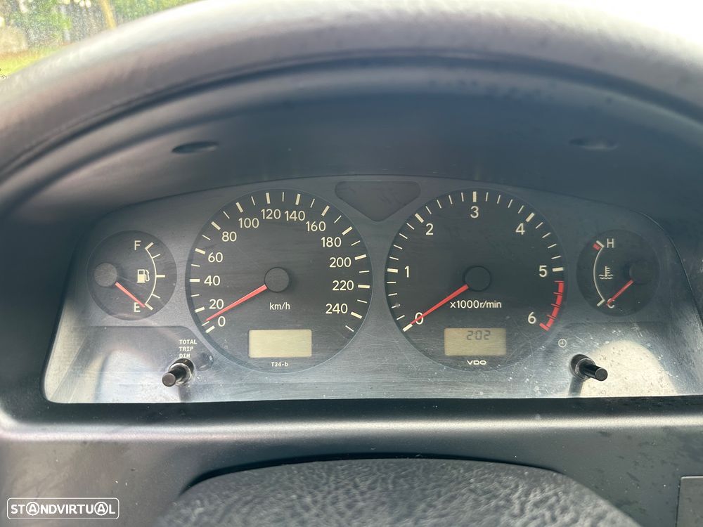 Toyota Avensis SW 2.0 D4D Terra - 7