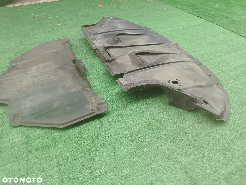 Audi A4 B6 osłona dolna silnika płyta pod silnik 8e0863823 + 8e0863824 , używana, oryginał - 7