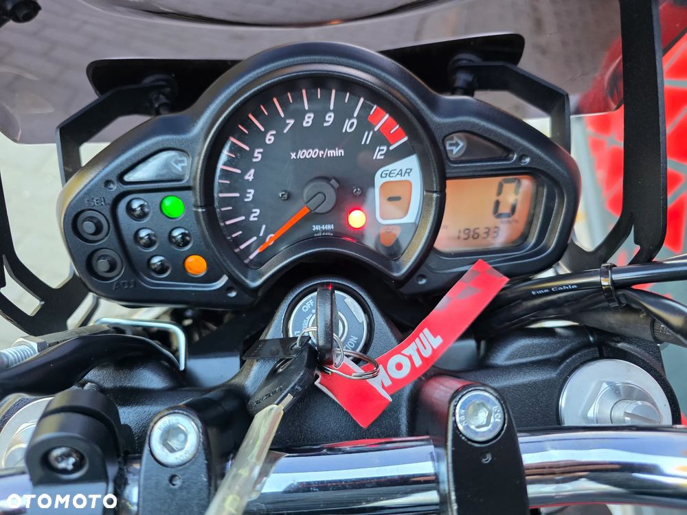 Suzuki Gladius - 18