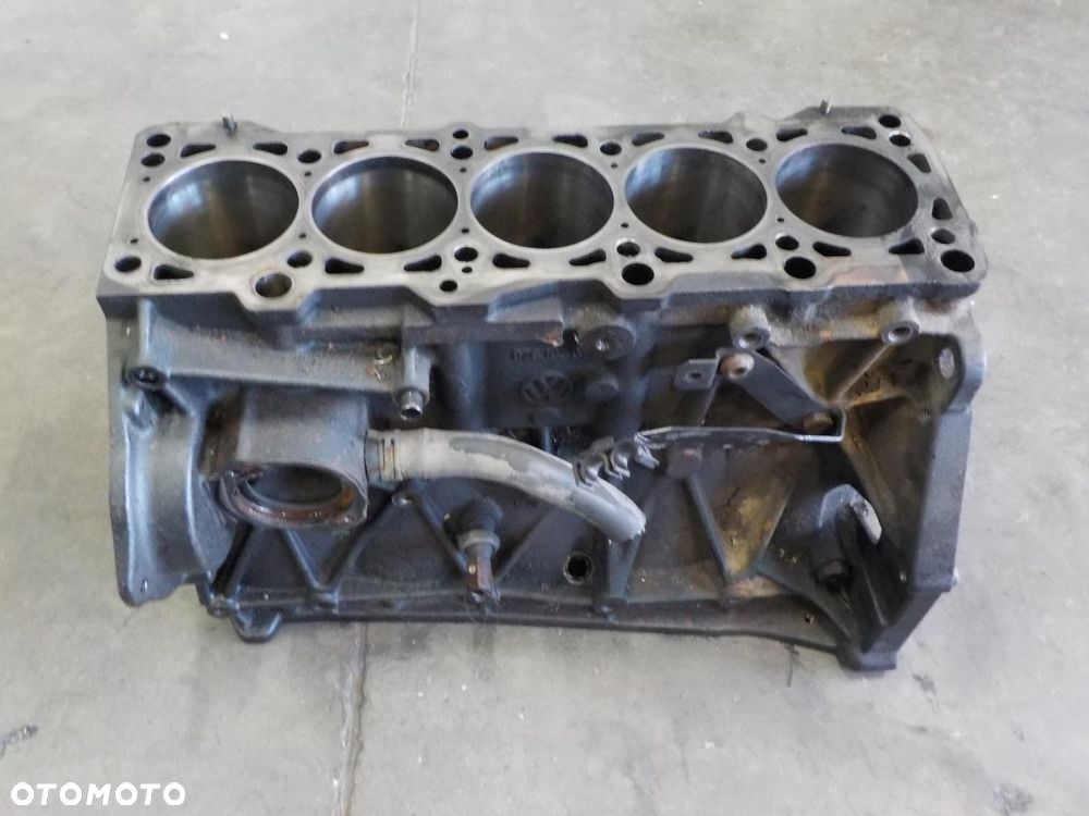 VW CRAFTER 2.5 TDI BJL BJM BJK CEC BLOK SILNIKA SILNIK - 1