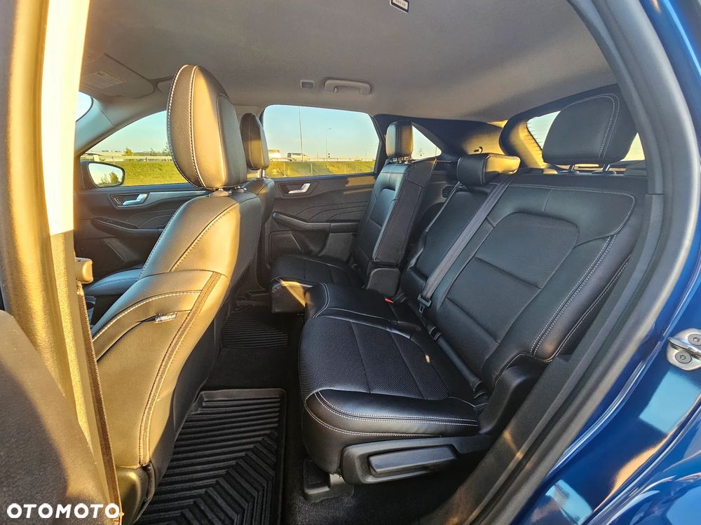 Ford Kuga 2.5 Duratec FHEV TITANIUM - 22