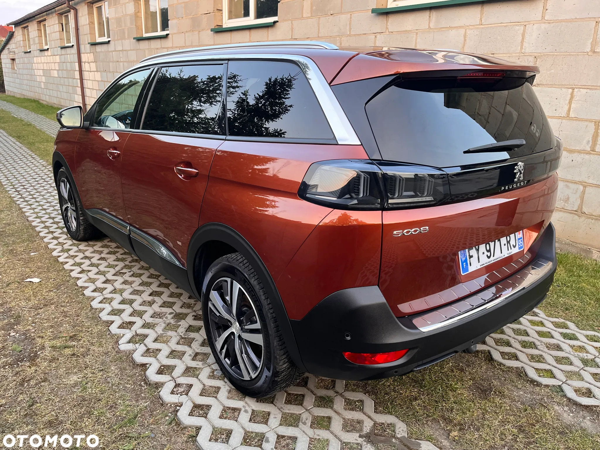Peugeot 5008 PureTech 130 Stop & Start Allure Pack - 24