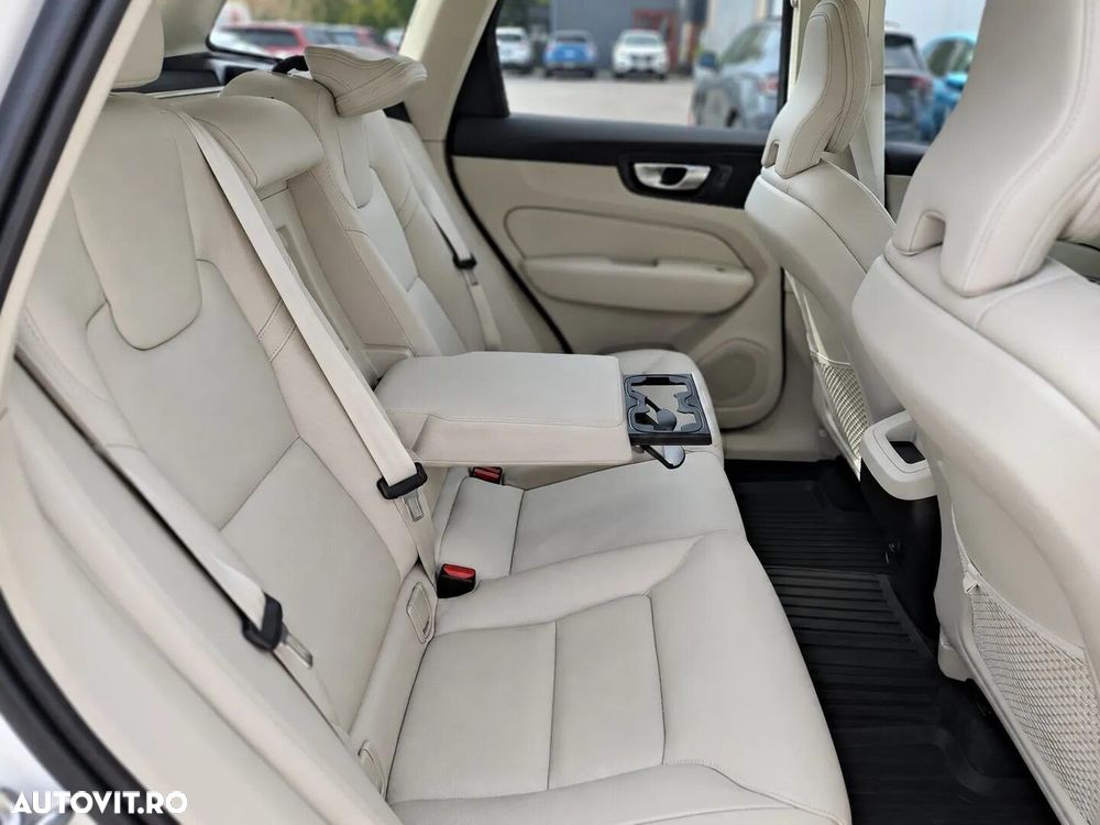 Volvo XC 60 B4 MHEV Inscription - 23