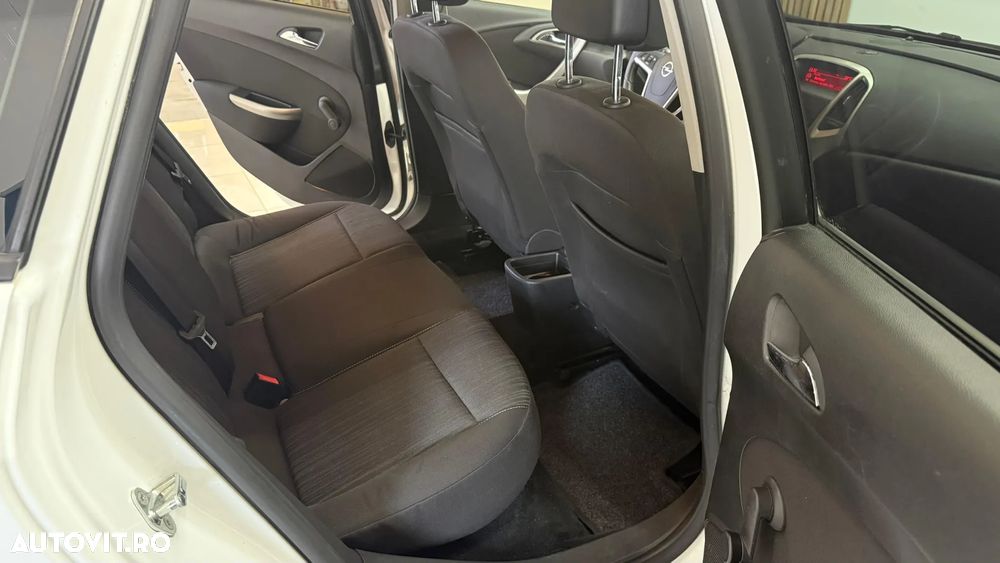 Opel Astra - 9