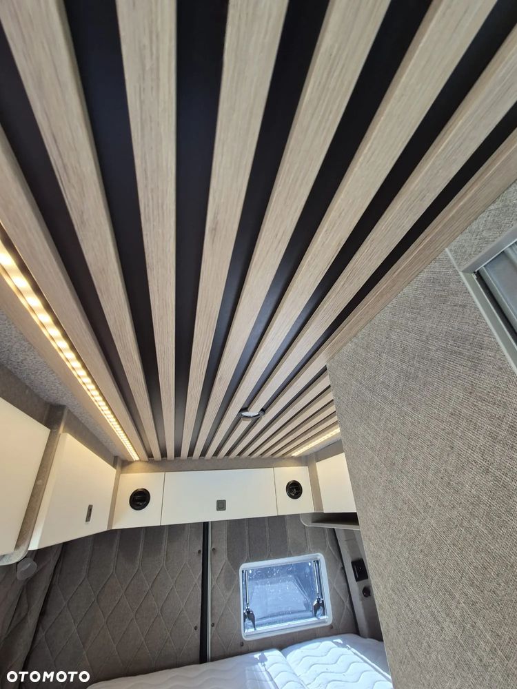 Volkswagen Crafter CAMPERVAN 4os. Namiot Full VIP FV23% - 17