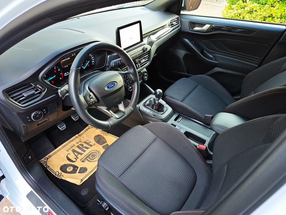 Ford Focus 1.5 EcoBoost ST-Line - 6