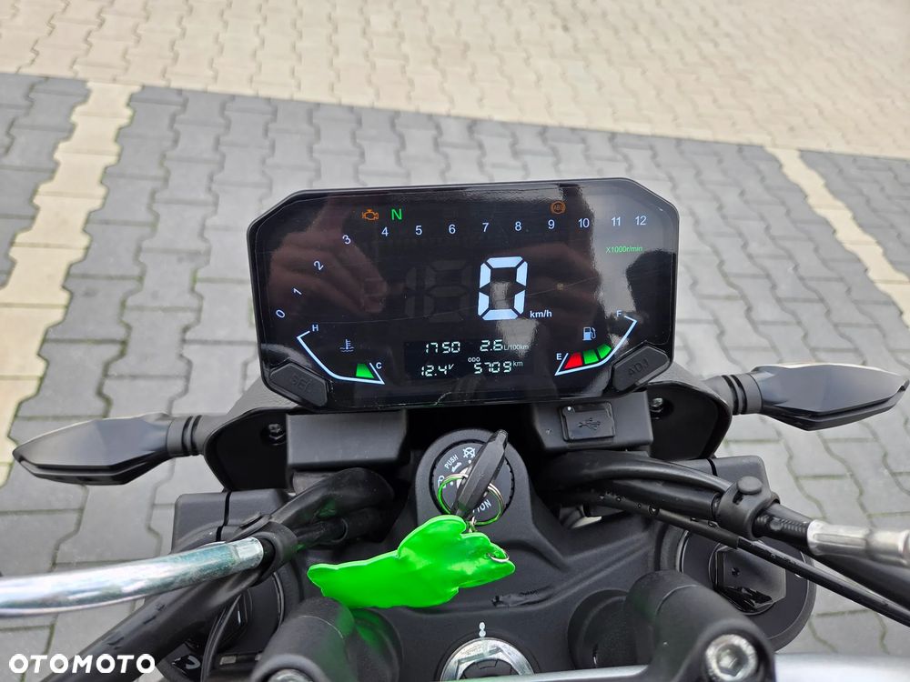 VOGE R125 - 10