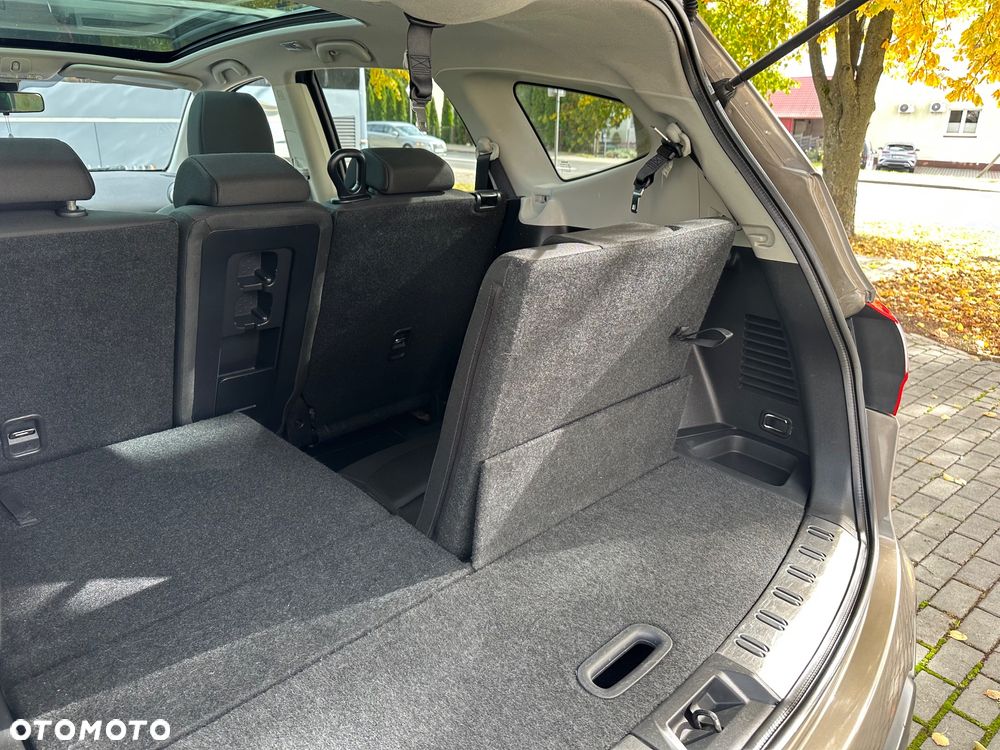 Nissan Qashqai+2 2.0 Tekna Premium - 32