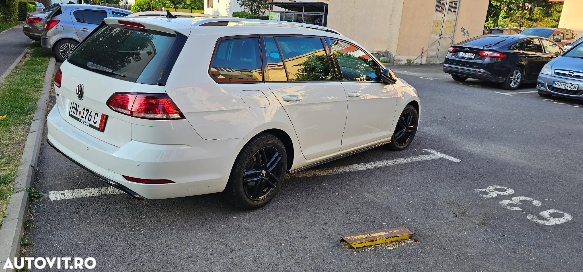 Volkswagen Golf - 3
