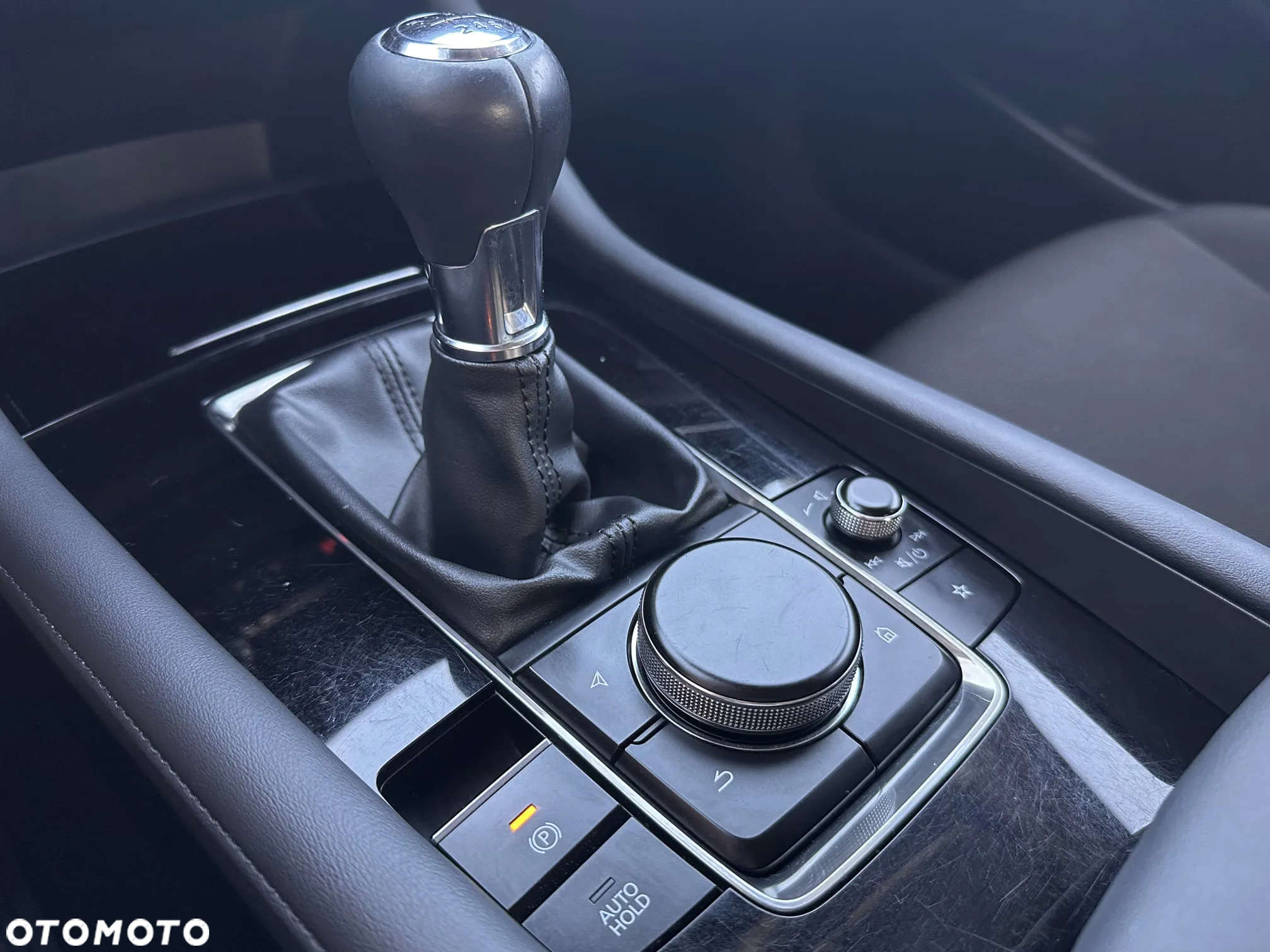 Mazda 3 - 15