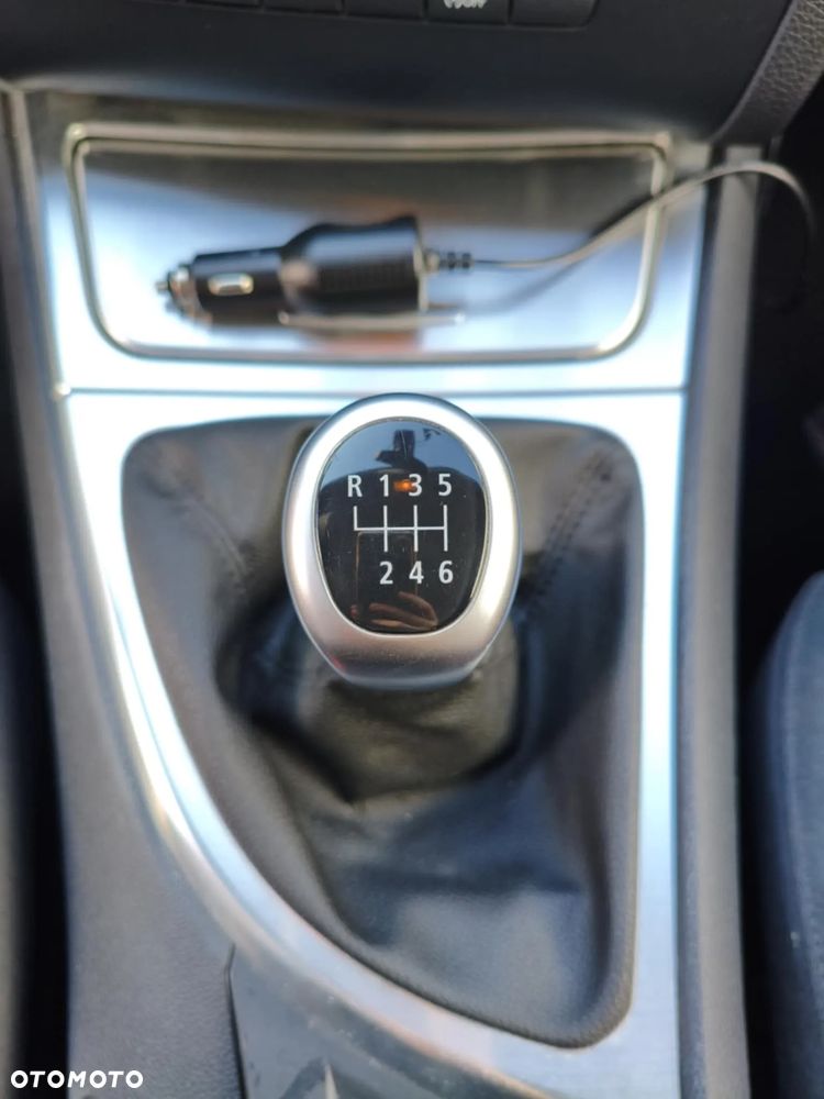 BMW Seria 1 118d - 13