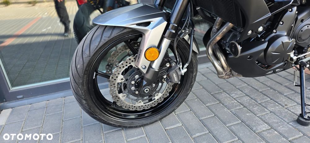 Kawasaki Versys 650 - 28