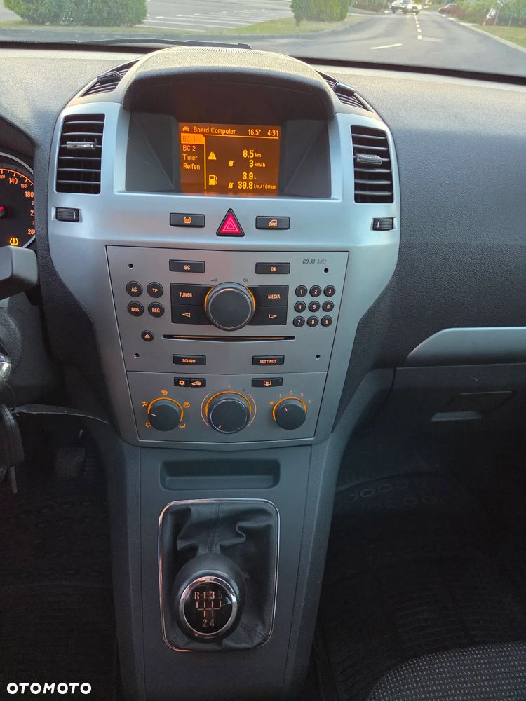 Opel Zafira 1.8 Family - 21