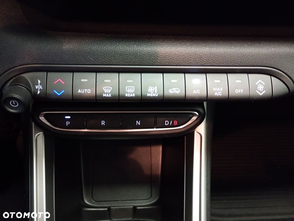 Jeep Avenger 54kWh Altitude - 33