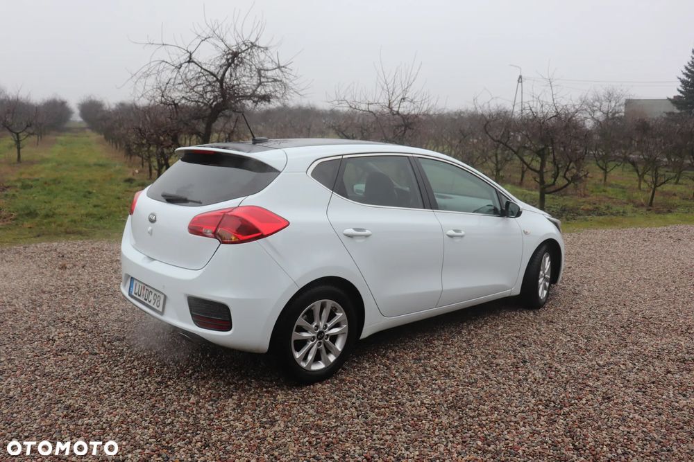 Kia Ceed 1.6 GDI Spirit - 17
