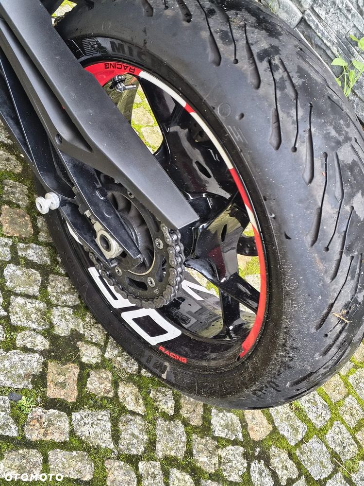 KTM Duke 790 - 15