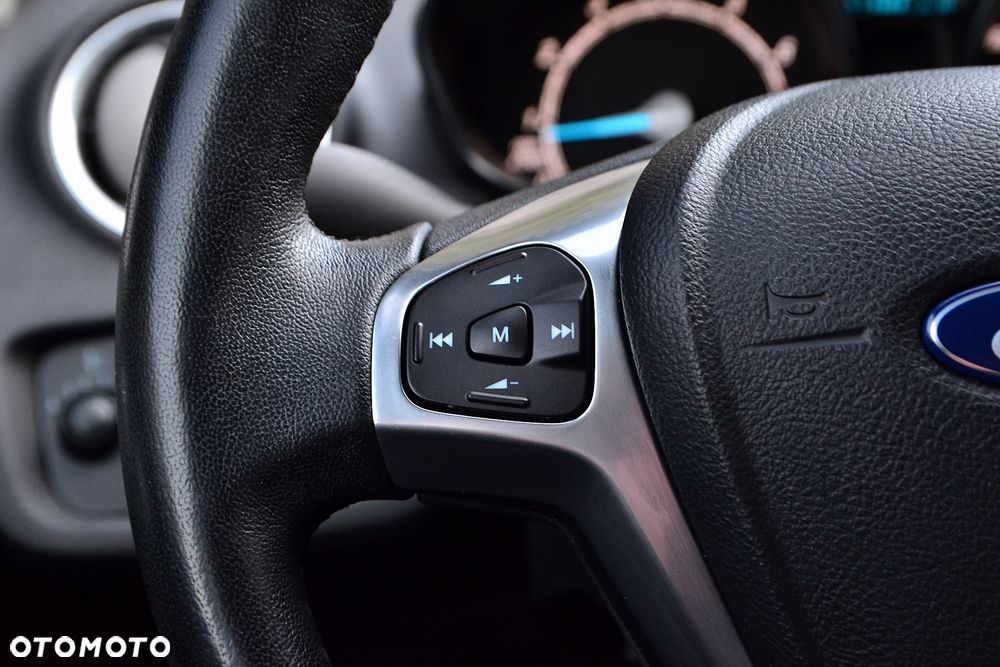 Ford Fiesta 1.25 Titanium EU5 - 21