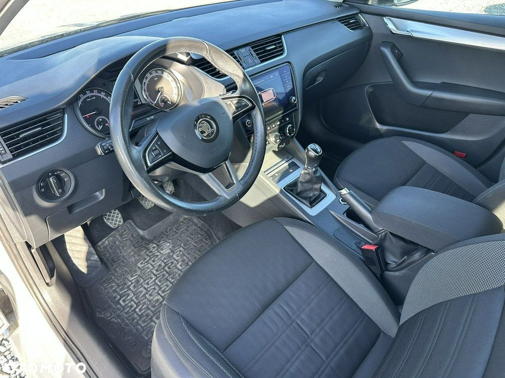 Skoda Octavia 1.6 TDI SCR Ambition - 14