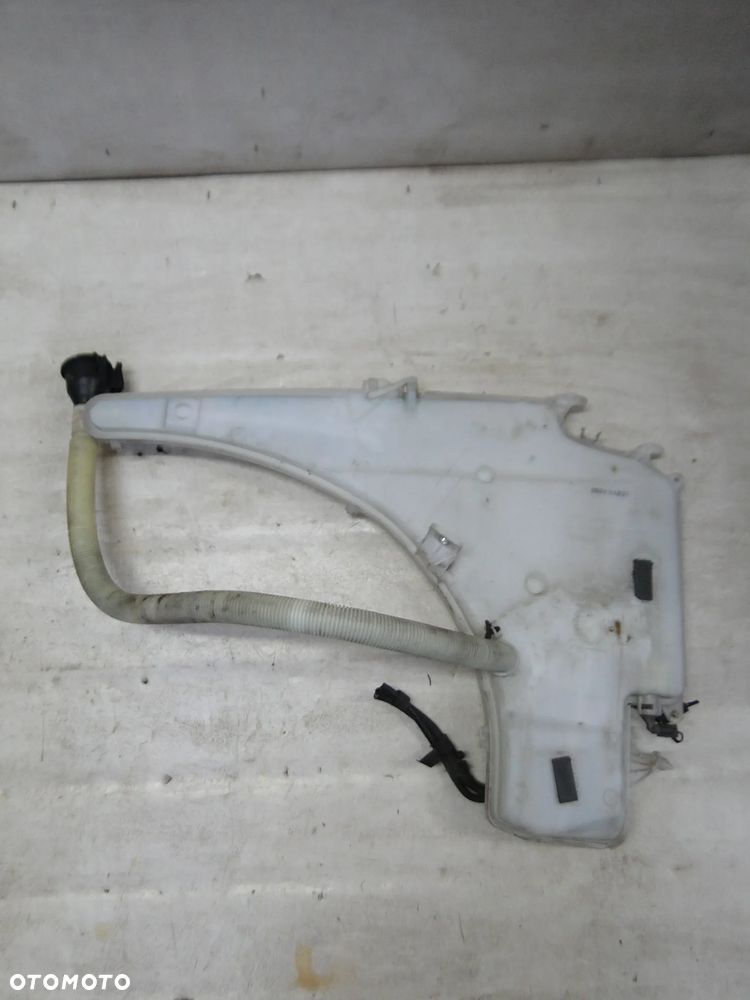 BMW 1 E81 E82 E87 E88 ZBIORNIK ZBIORNICZEK PŁYNU SPRYSKIWACZY POMPKI EUROPA