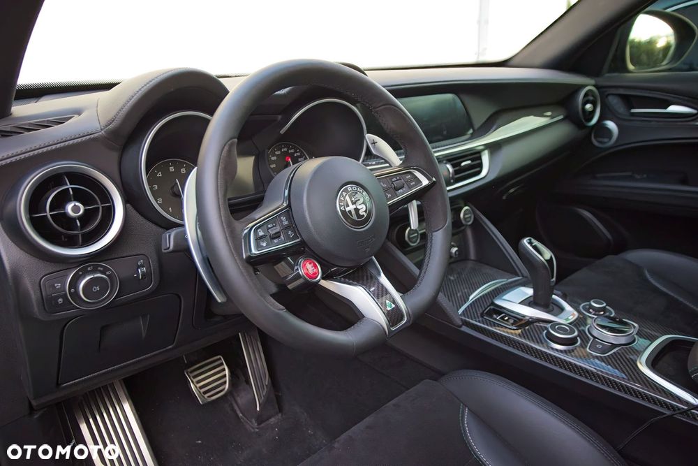 Alfa Romeo Stelvio 2.9 V6 Bi-Turbo Quadrifoglio Q4 - 18