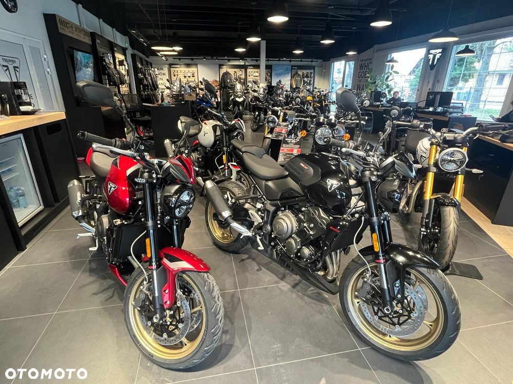 Triumph Trident - 38