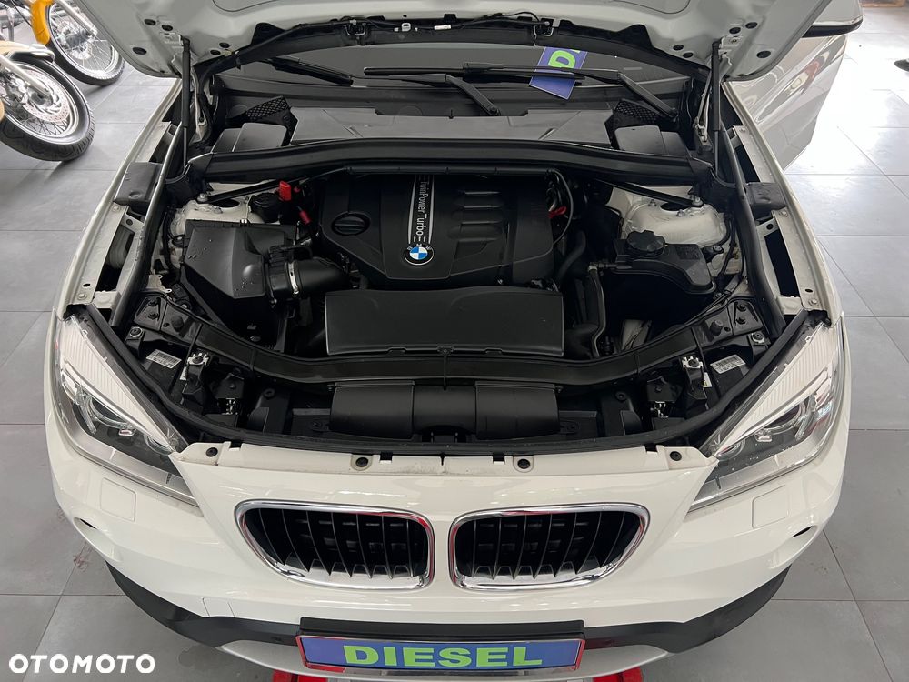 BMW X1 sDrive16d xLine - 13