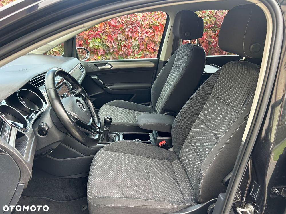 Volkswagen Touran 1.6 TDI BMT Trendline - 28