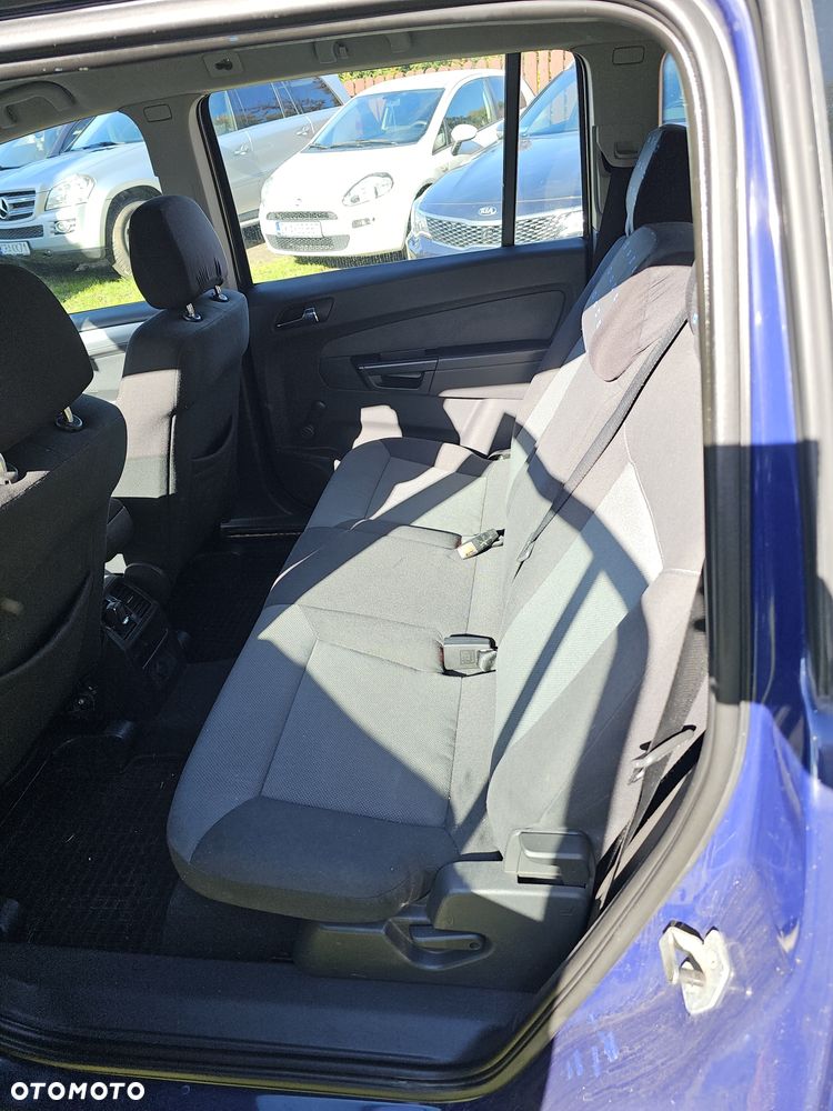 Opel Zafira - 7