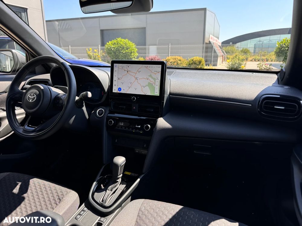 Toyota Yaris Cross 1.5 VVT-i HSD 116 4x2 HEV Dynamic - 25