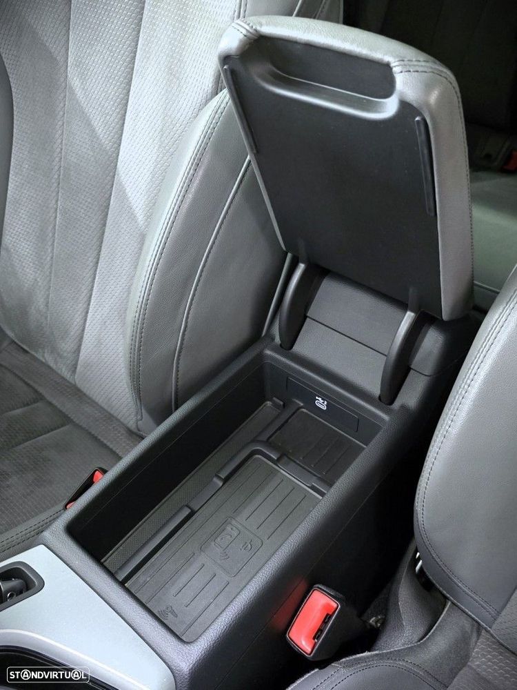 Audi A4 Avant 35 TDI S line S tronic - 33