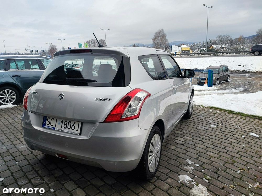 Suzuki Swift 1.2 Club - 25