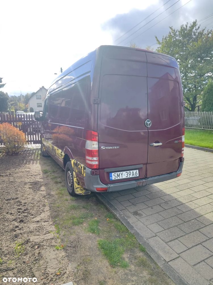 Mercedes-Benz Sprinter - 5