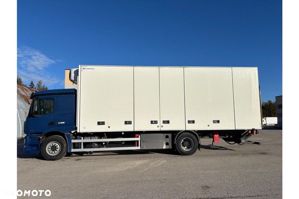 Mercedes-Benz ACTROS 1835 4x2 + SIDE OPENING + CARRIER SUPRA 1150U MT - 9