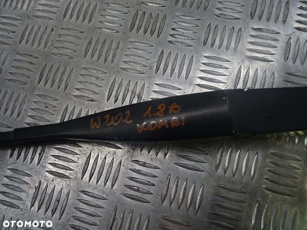 MERCEDES W202 LIFT 96-01 RAMIE WYCIERACZKI PRZÓD - 3