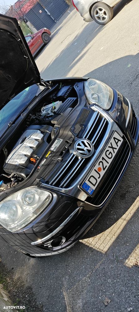 Volkswagen Jetta 2.0 TDI Sportline - 9