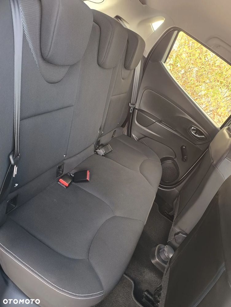 Renault Clio TCe 90 Limited - 13