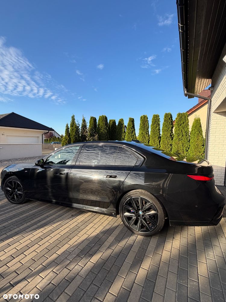 BMW Seria 7 - 28