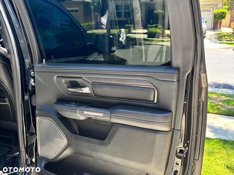 RAM 1500 5.7 Crew Cab Limited - 24