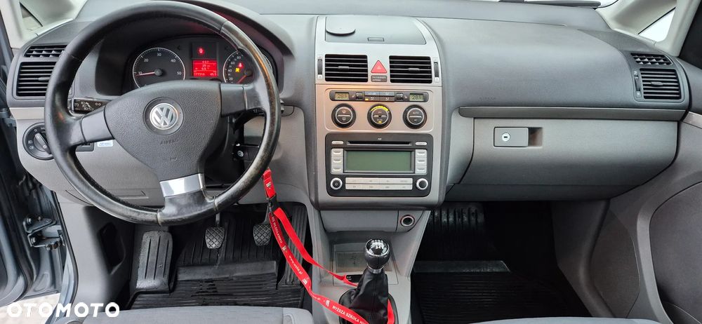 Volkswagen Touran 2.0 TDI Trendline - 13