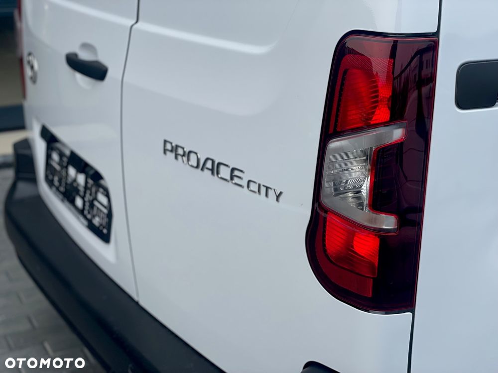 Toyota Proace City - 12