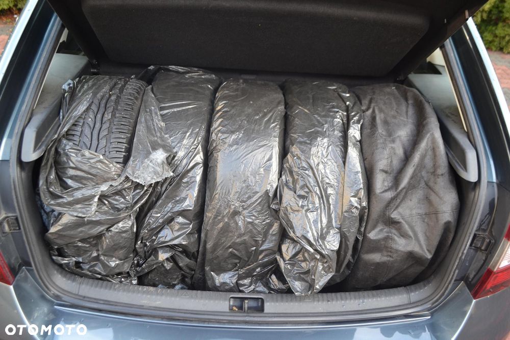 Skoda RAPID 1.0 TSI Active - 7