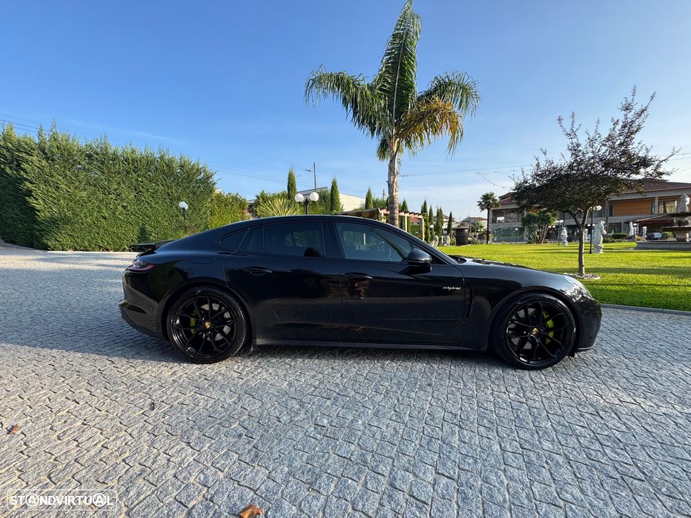 Porsche Panamera 4 E-Hybrid - 9