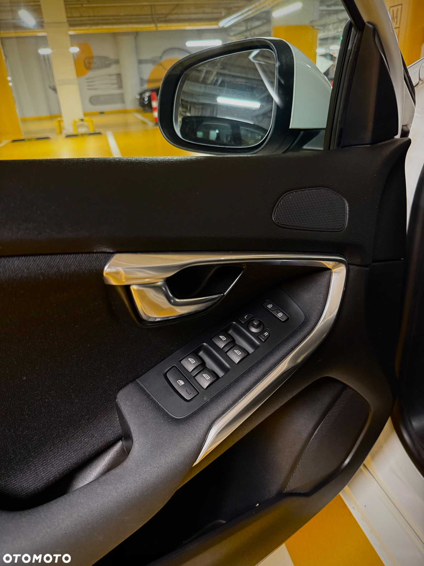 Volvo V40 T3 Drive-E Kinetic - 23