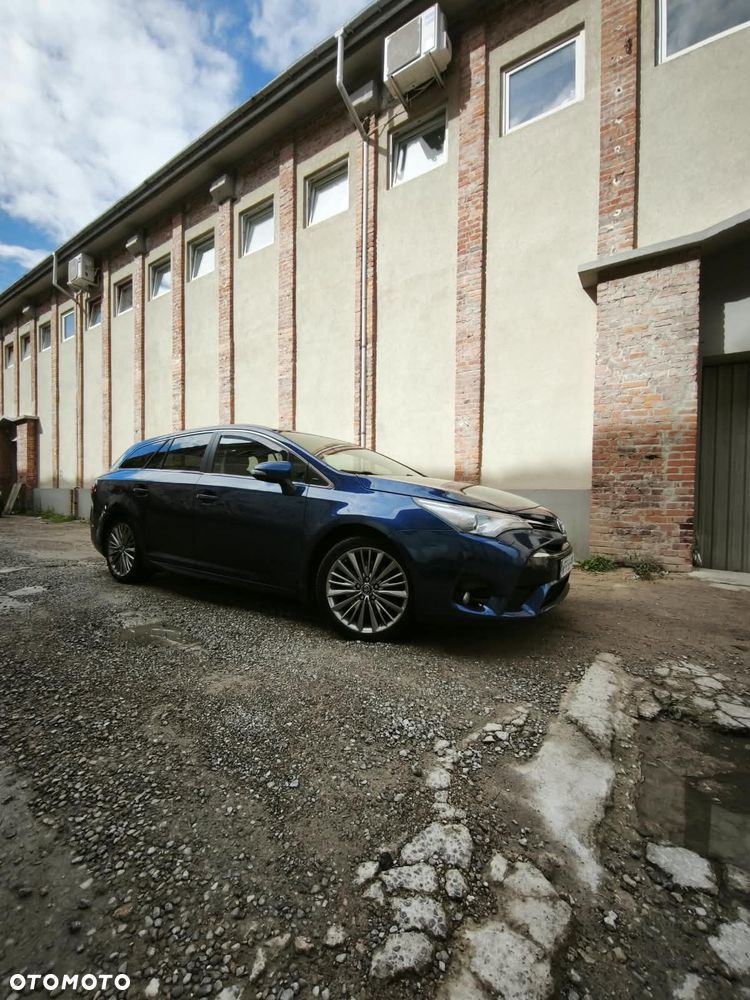 Toyota Avensis 2.0 D-4D Prestige - 10