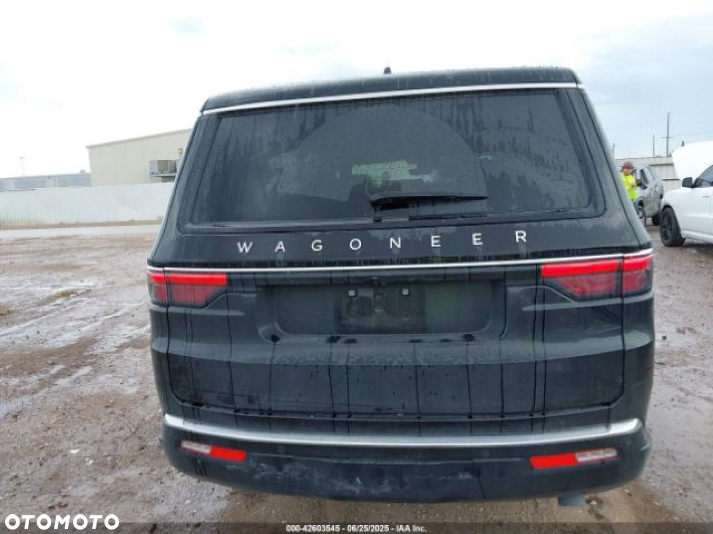 Jeep Wagoneer - 6