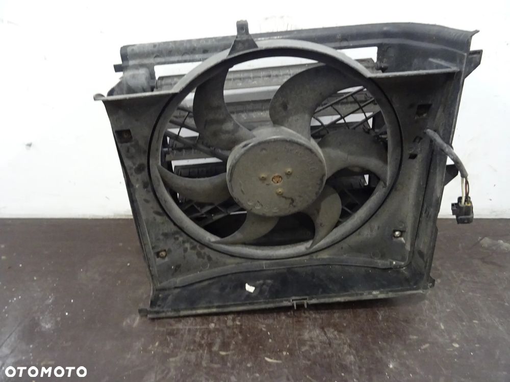 BMW E46 SEDAN 2.0D WENTYLATOR CHŁODNICY - 1