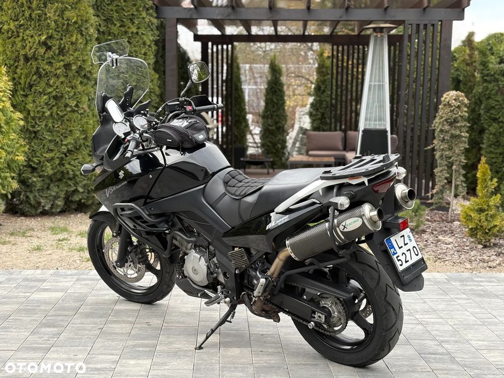 Suzuki V-STROM - 1