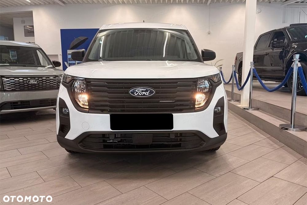Ford Transit Courier - 4