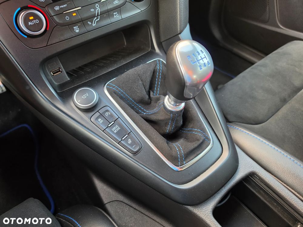 Ford Focus - 16